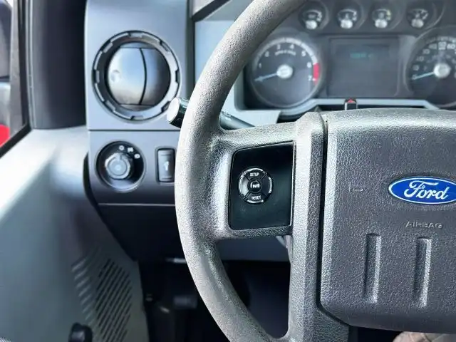 2012 Ford F-250 XL 4x4 Crew Cab 172 in's photo
