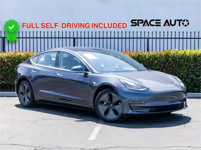 2018 Tesla Model 3 Long Range's photo