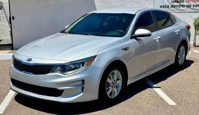 2017 Kia Optima LX AT's photo