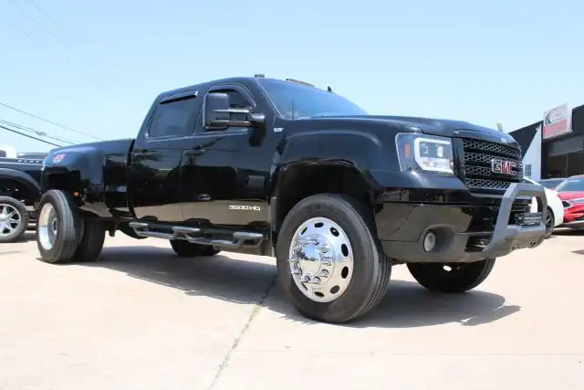 2011 GMC Sierra 4WD Crew Cab 6.5ft SLT DRW's photo