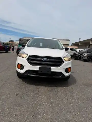 2018 Ford Escape S's photo