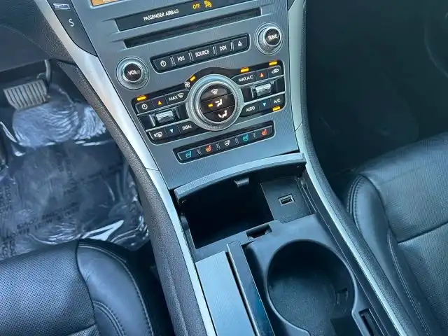2017 Lincoln MKZ Reserve AWD's photo