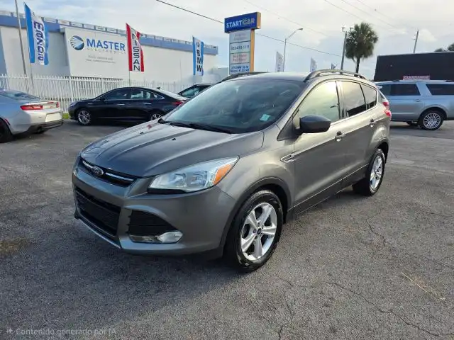 2014 Ford Escape SE's photo