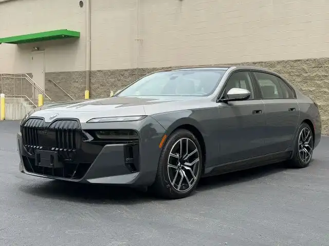 2023 BMW i7 xDrive60's photo