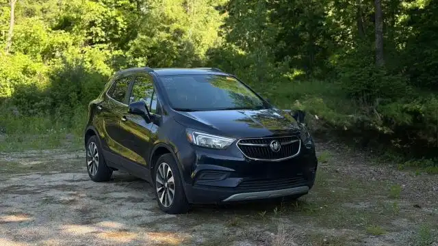 2022 Buick Encore Preferred's photo