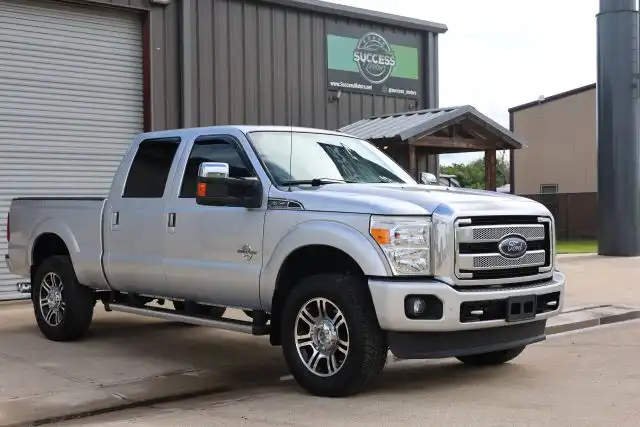 2016 Ford F-350 Platinum 4WD Crew Cab SRW 6-1/2' Box's photo