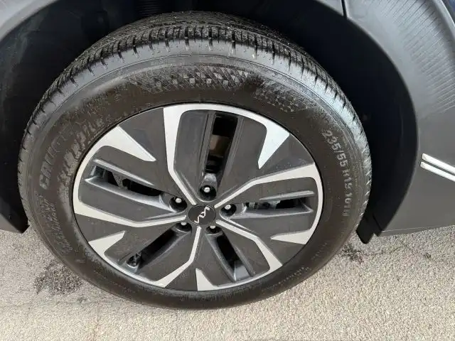 2024 Kia EV6 Light's photo