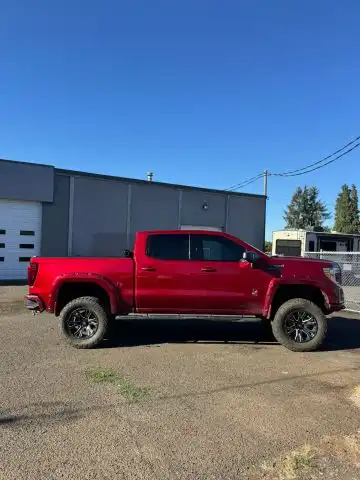 2021 GMC Sierra 4WD Crew Cab Short Box AT4's photo