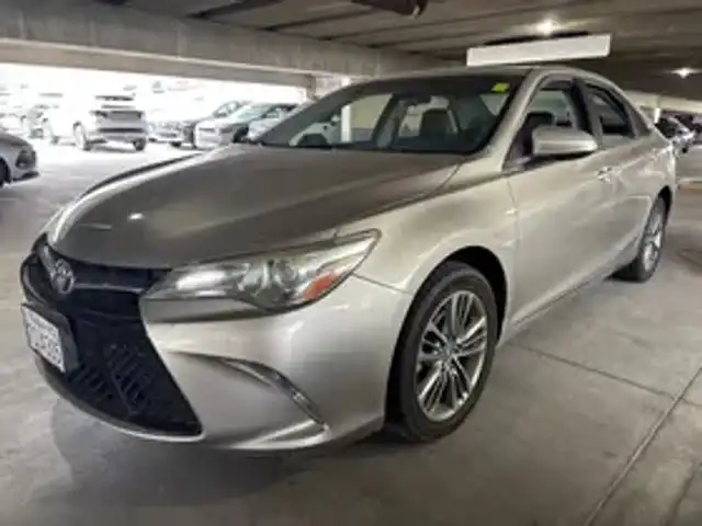 2016 Toyota Camry 2.5 Auto Special Edition's photo