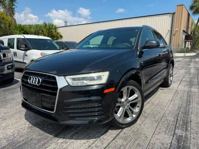 2016 Audi Q3 2.0T quattro tiptronic Prestige's photo
