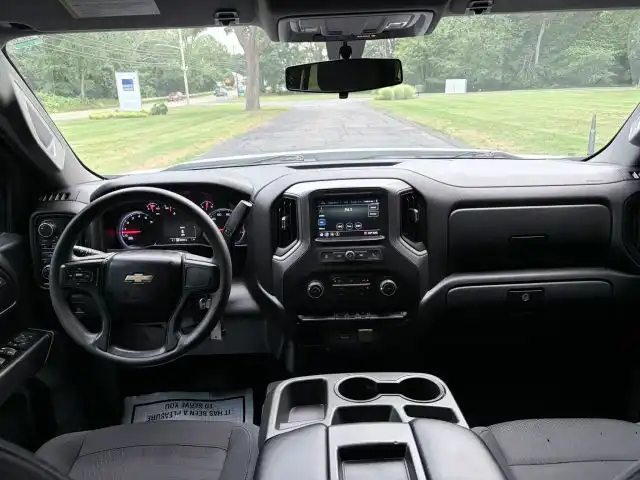 2019 Chevrolet Silverado 1500 Custom 4X4 Crew Cab Short Box's photo