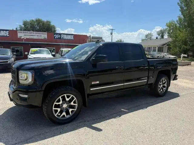 2016 GMC Sierra 4WD Crew Cab Short Box SLT's photo