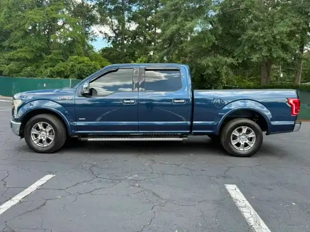 2015 Ford F-150 Lariat SuperCrew 145-in's photo