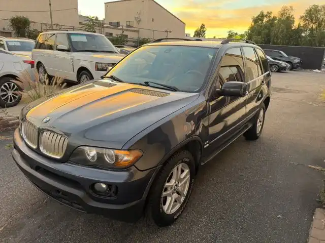 2005 BMW X5 3.0i's photo