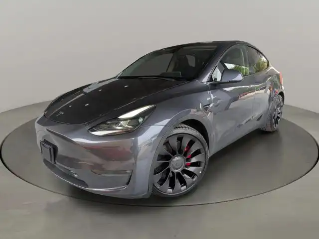 2022 Tesla Model Y Performance Dual Motor All-Wheel Drive's photo