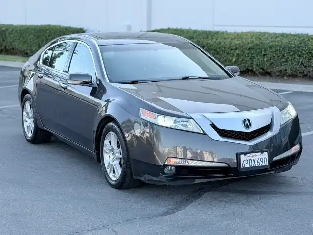 2010 Acura TL 3.5 AUTO Technology Package & 18" Wheels's photo