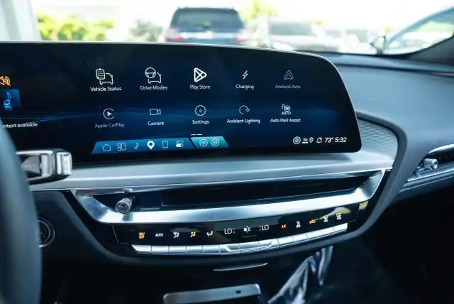 2025 Cadillac Lyriq Sport 1 AWD's photo
