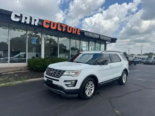 2016 Ford Explorer XLT FWD's photo
