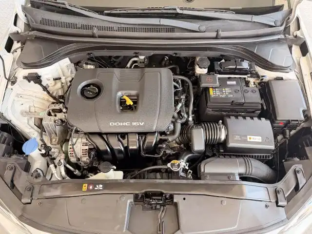 2018 Hyundai Elantra 2.0 SE A/T SULEV's photo