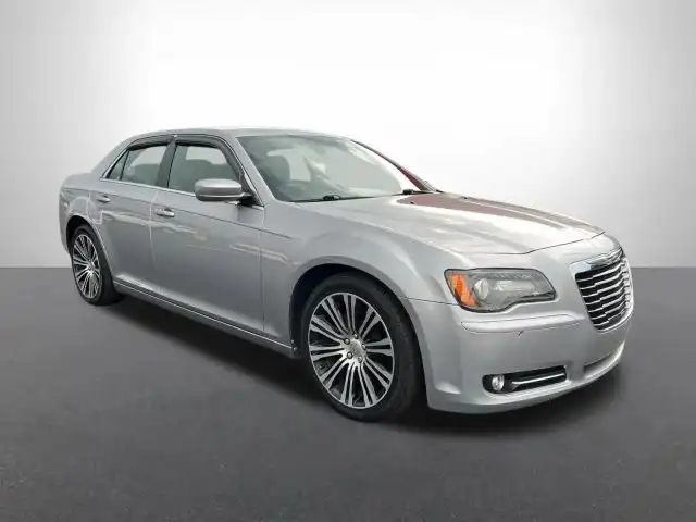 2014 Chrysler 300 S V6's photo
