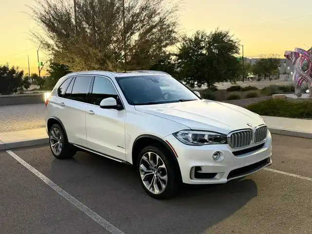 2017 BMW X5 xDrive40e's photo