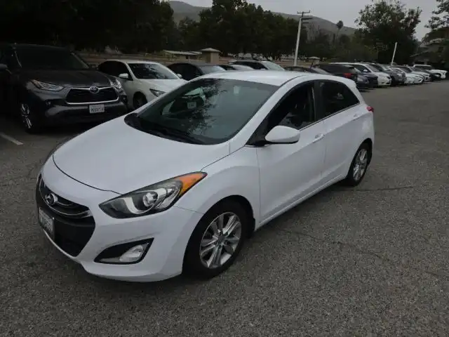 2015 Hyundai Elantra GT 2.0L 6-Speed A/T's photo