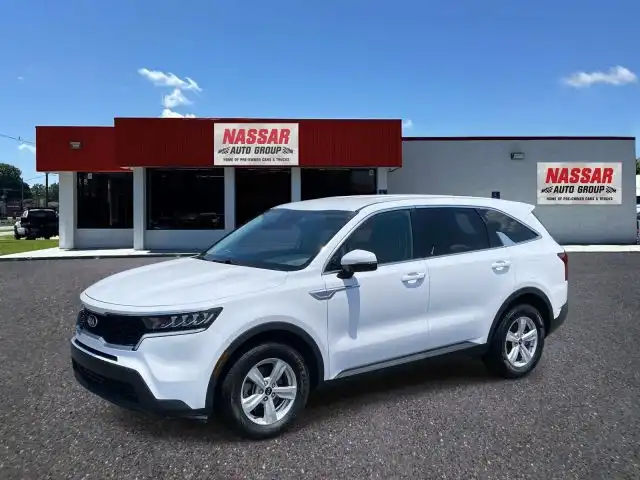 2021 Kia Sorento LX AT's photo