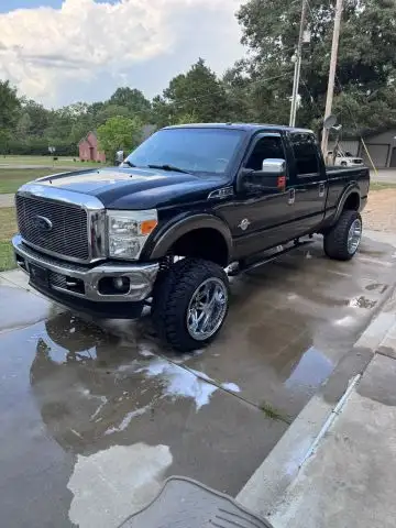 2015 Ford F-250 XL 4x4 Crew Cab 172 in's photo