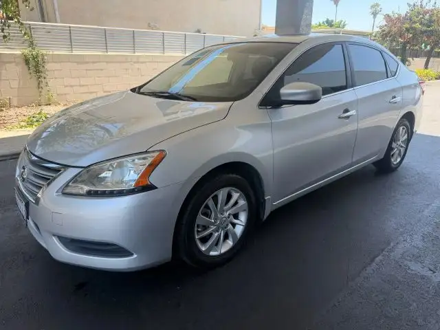 2015 Nissan Sentra SV CVT's photo