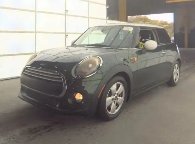 2015 MINI Cooper Base's photo