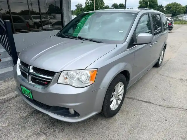 2019 Dodge Grand Caravan SXT's photo