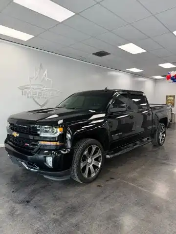 2017 Chevrolet Silverado 1500 LT Z71 4X4 Crew Cab Short Box's photo