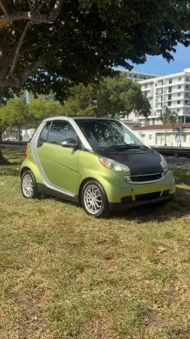 2011 smart fortwo passion cabriolet's photo