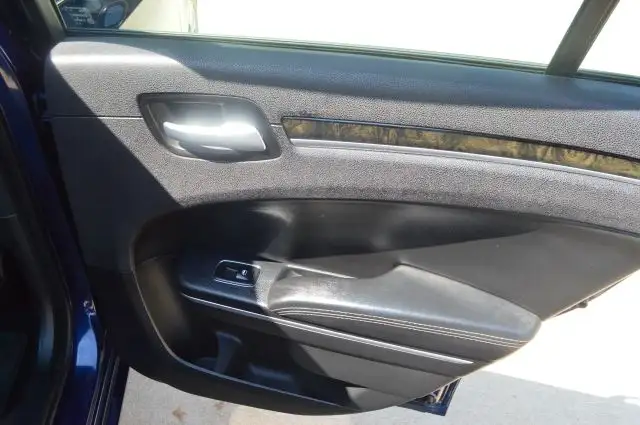 2017 Chrysler 300 C AWD's photo