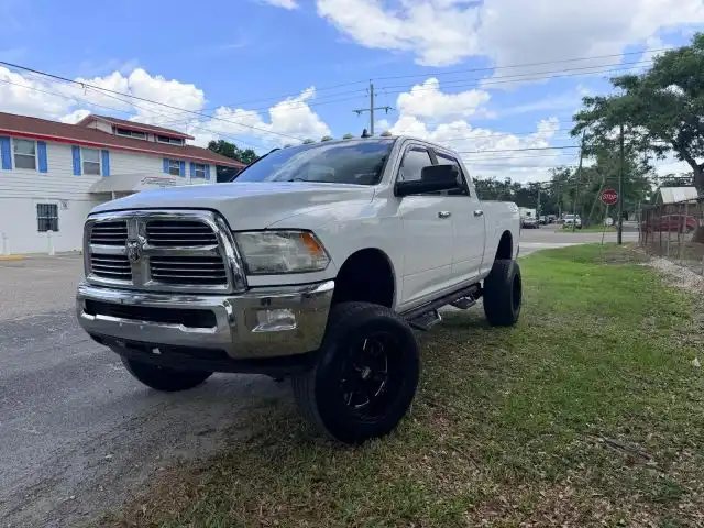 2015 RAM 2500 SLT 4X4 Crew Cab SWB's photo