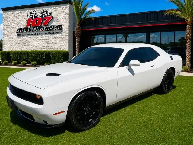 2018 Dodge Challenger SXT's photo