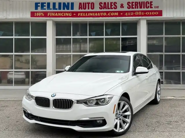 2017 BMW 3 Series 330i xDrive Sedan's photo