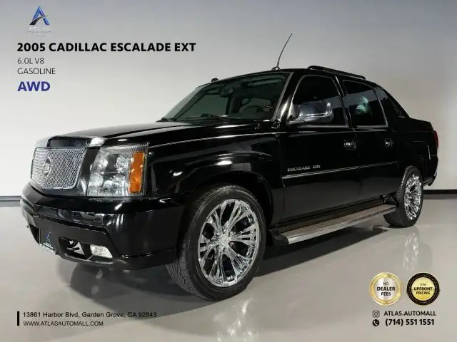 2005 Cadillac Escalade EXT Base's photo