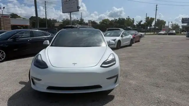 2023 Tesla Model 3 Base's photo