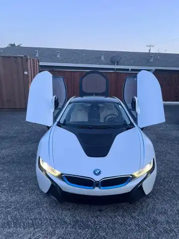 2015 BMW i8 Giga World's photo