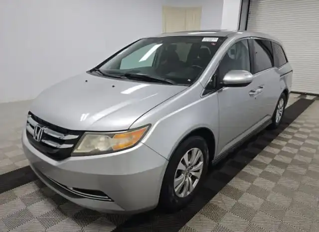 2015 Honda Odyssey EX-L's photo
