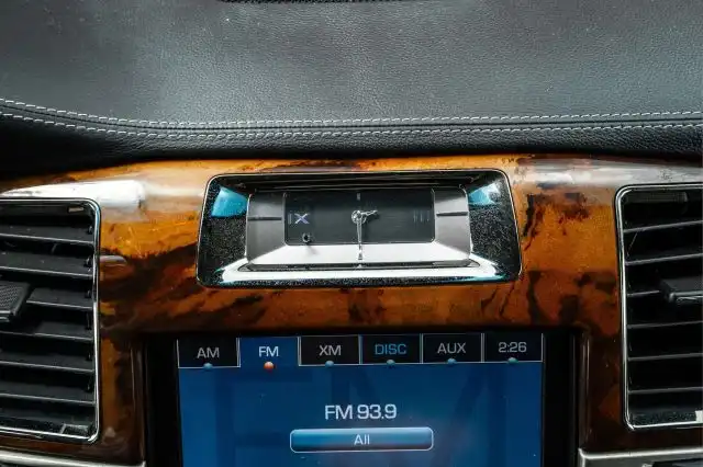 2014 Cadillac Escalade ESV AWD Platinum Edition's photo