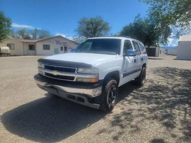 2001 Chevrolet Tahoe 4-Wheel Drive's photo