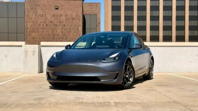 2021 Tesla Model 3 Long Range Dual Motor All-Wheel Drive's photo