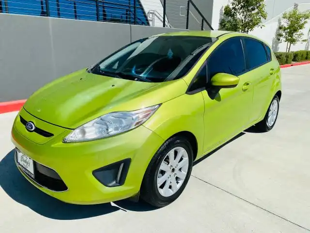 2011 Ford Fiesta SE Hatch's photo