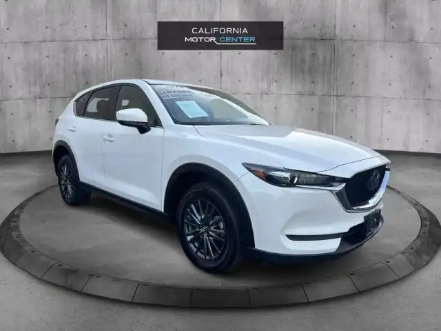 2019 Mazda CX-5 Touring Auto's photo