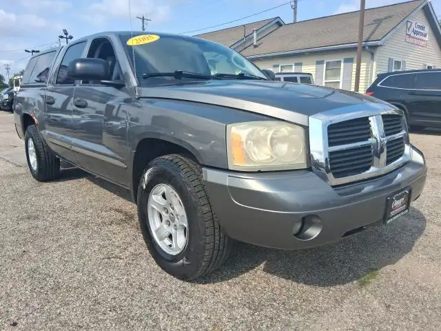 2005 Dodge Dakota SLT 4X4 Quad Cab's photo