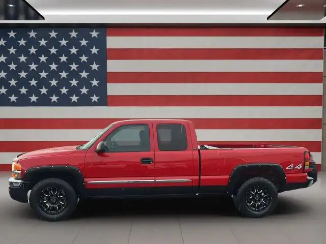 2006 GMC Sierra 4WD Extended Cab 5 1/2-ft SLE2's photo