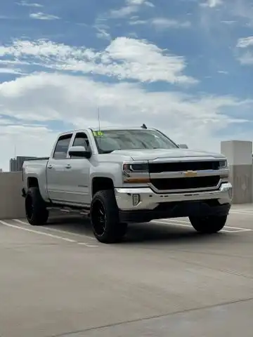 2016 Chevrolet Silverado 1500 LT Crew Cab Short Box's photo