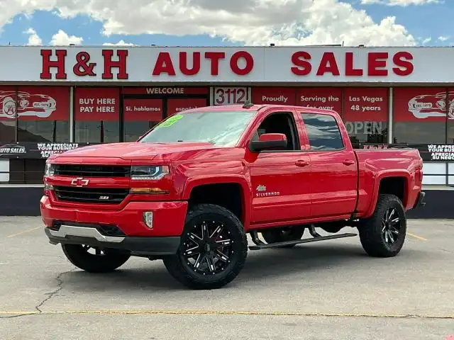 2018 Chevrolet Silverado 1500 LT 4WD Crew Cab Standard Box's photo